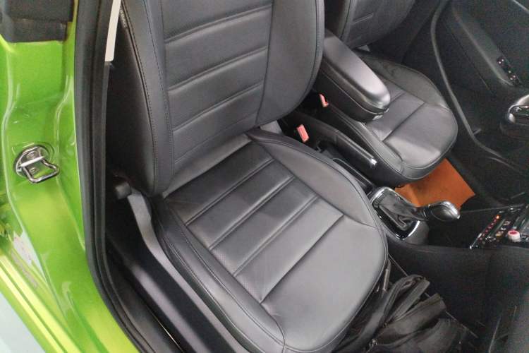 Used Volkswagen Polo 2014 1.6L Automatic Luxury Edition
