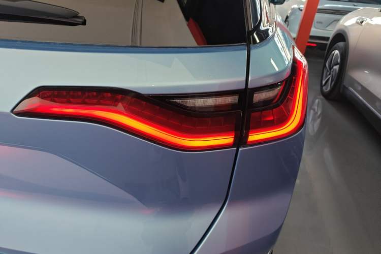 Used Nio ES8 2018 355 km Base Version 7-Seater Edition
