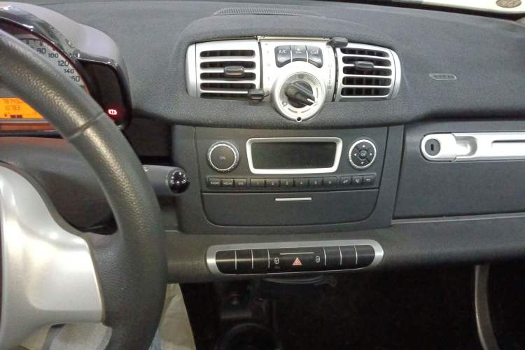 Used  fortwo 2012 1.0 MHD Convertible Passion Edition
