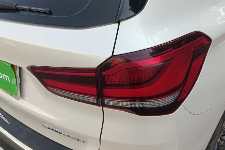 Used BMW X1 2022 sDrive25Li Leading Model
