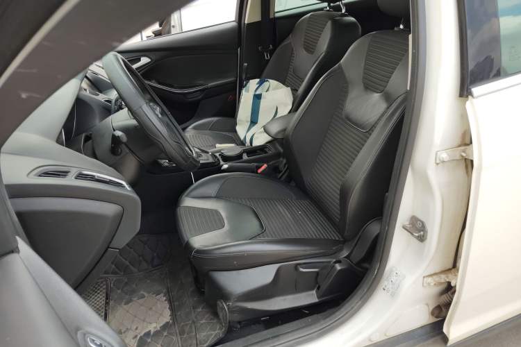 Used Ford Focus 2015 Sedan EcoBoost 180 Automatic Elite Model