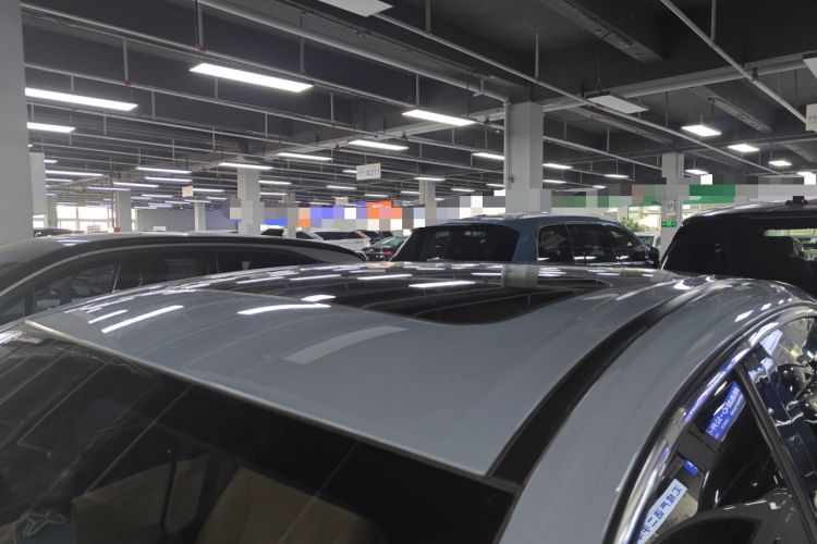 Used  L6 2023 60km PLUS
