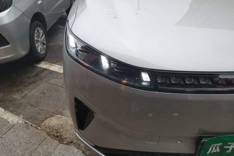 Used Dongfeng eπ eπ008 2026 Model Six-Seat Range-Extended Family Edition
