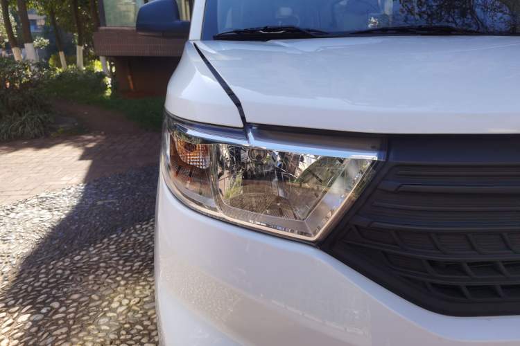 Used Wuling Hongguang V 2022 1.5L Jingqu Edition Electric-Assist LAR
