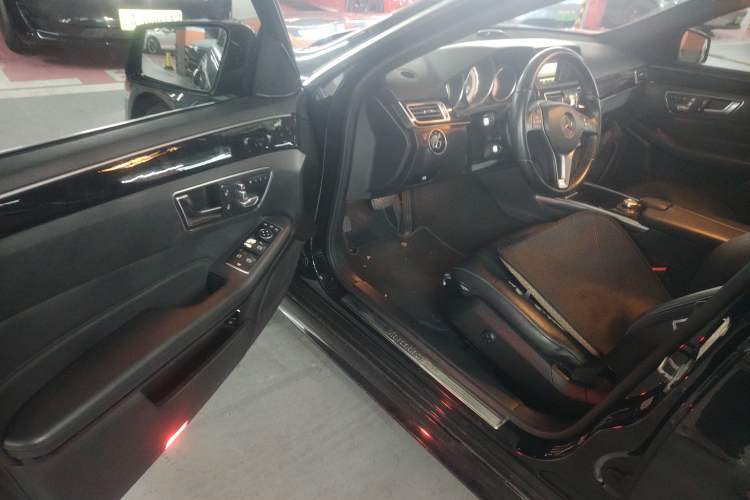 Used Mercedes-Benz E-Class 2015 E 260 L Sport Edition
