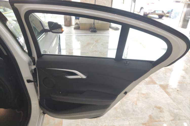 Used BMW 1 Series 2017 118i Sport Edition