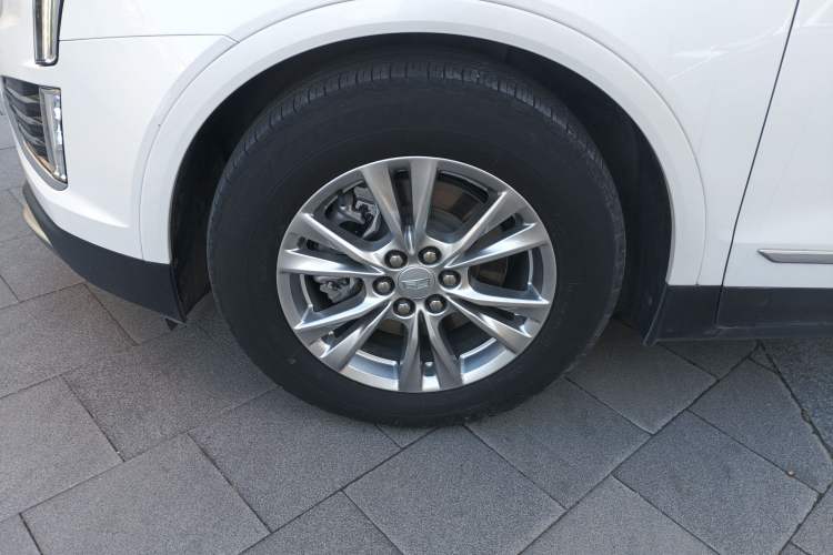 Used Cadillac XT5 2022 2.0T Two-Wheel Drive Luxury Version
