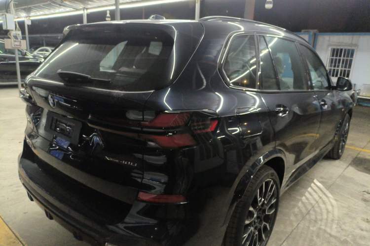 Used BMW X5 2023 xDrive 40Li M Sport Night Edition Package