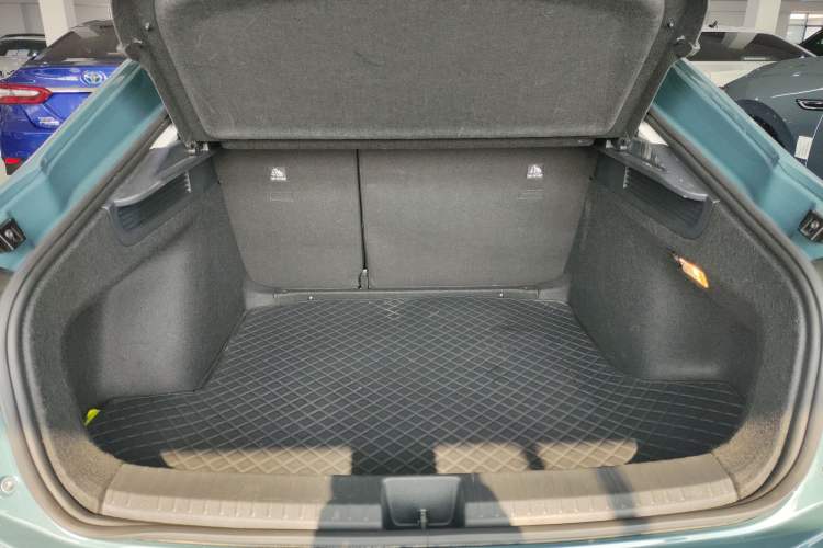 Used Volkswagen Lamando 2024 Lavida L 280TSI DSG Cool & Spicy Edition