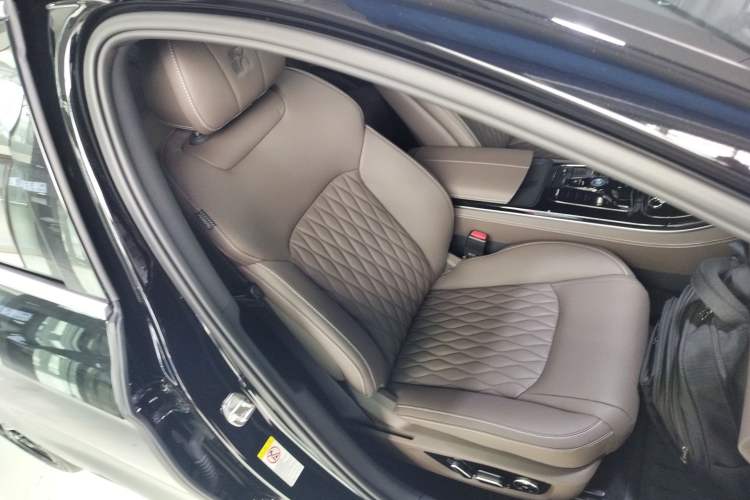 Used BYD Han 2025 DM-i 125KM Prestige Model
