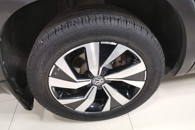 Used Volkswagen Tayron 2020 330TSI Two-Wheel Drive Luxury Smart Connectivity Version
