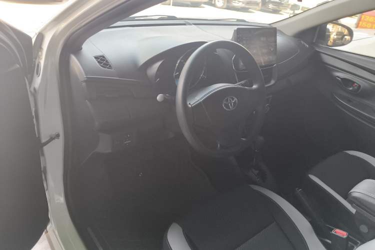 TDK.VehicleDetails.img