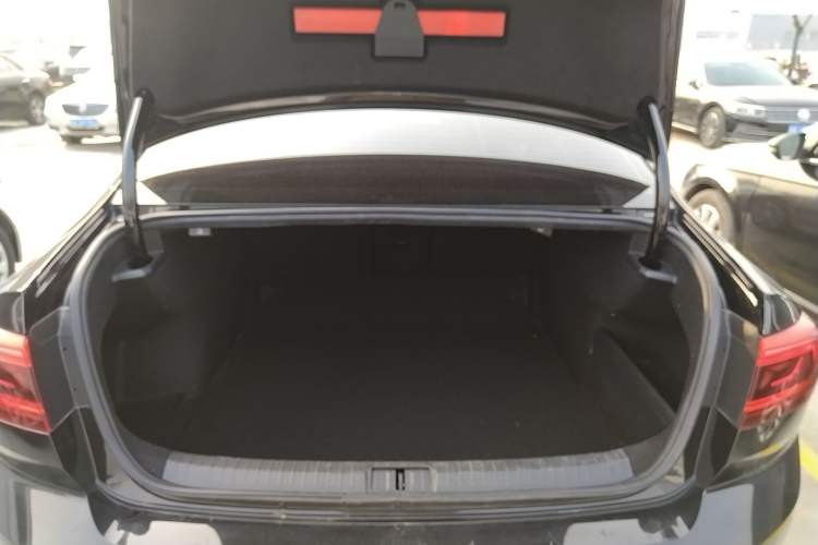 Used Volkswagen Magotan 2020 330TSI DSG Luxury Edition
