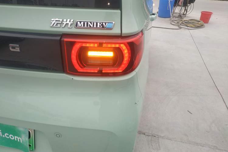 Used Wuling Hongguang MINIEV 2021 Macaron Fashion Model Lithium Iron Phosphate