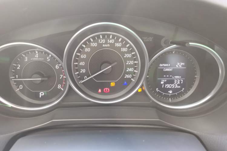 Used Mazda Atenza 2015 2.5L Blue Sky Prestige Edition
