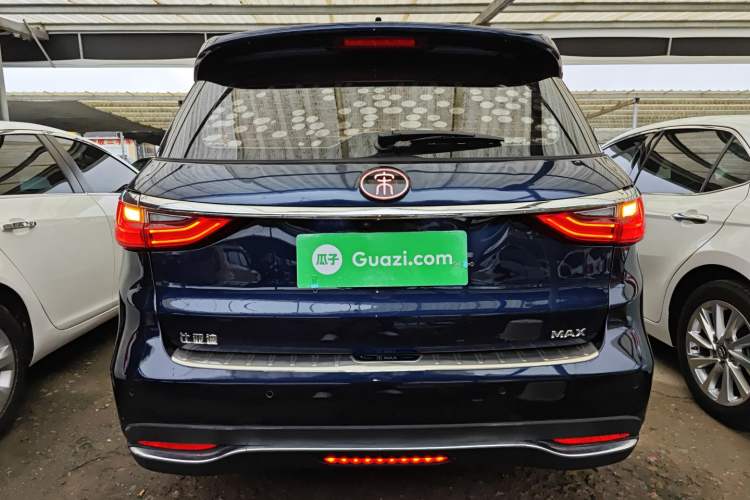 Used BYD Song MAX 2019 1.5T Automatic Smart Connect Ruiyi Sunroof Model 7 Seats China VI Standard
