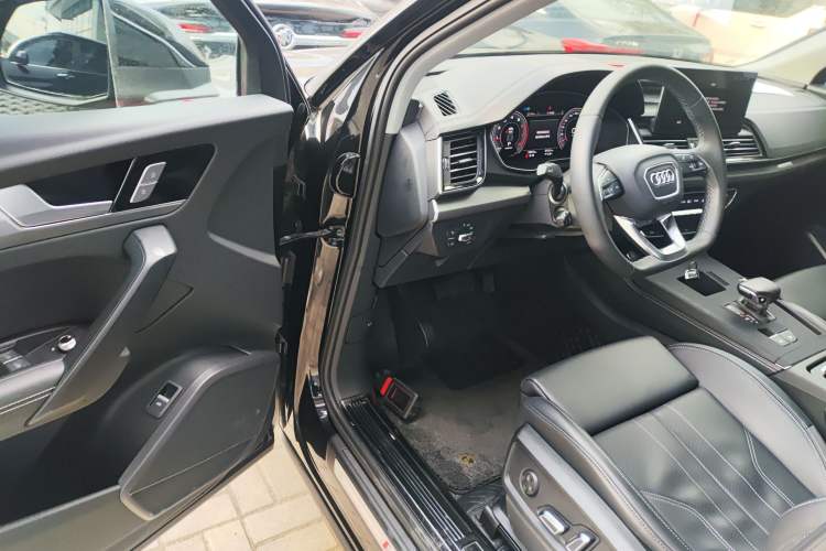 Used Audi Q5L 2024 40 TFSI Fashion Dynamic Model
