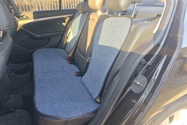 Used Volkswagen Lavida 2017 1.6L Manual Comfort Edition