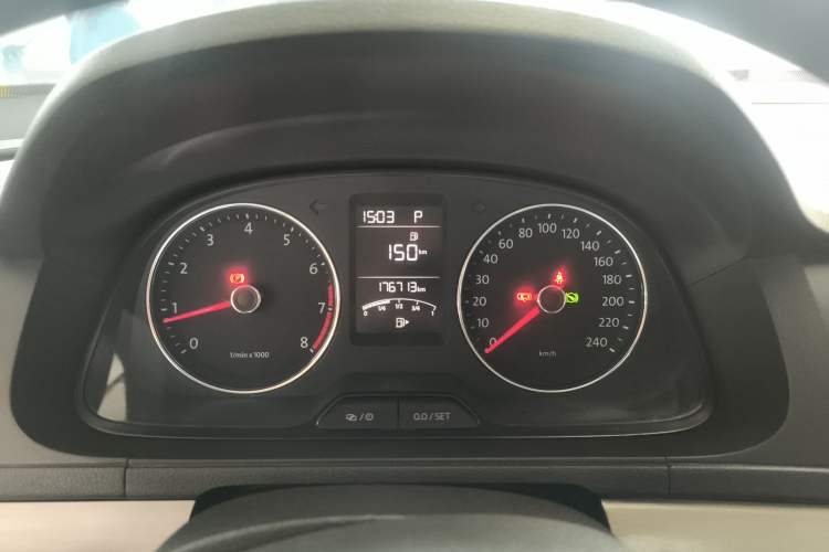 Used Volkswagen Lavida 2013 Restyled Classic 1.6L Automatic Comfort Edition
