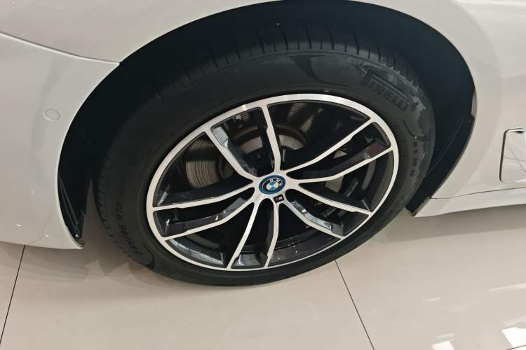 Used BMW 5 Series New Energy 2022 Restyled 535Le M Sport Package
