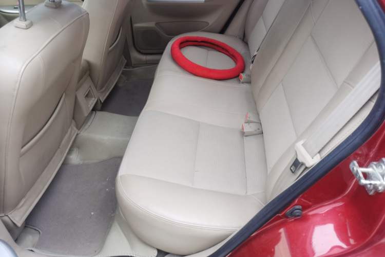 Used Buick Excelle 2013 1.5L Manual Classic Model
