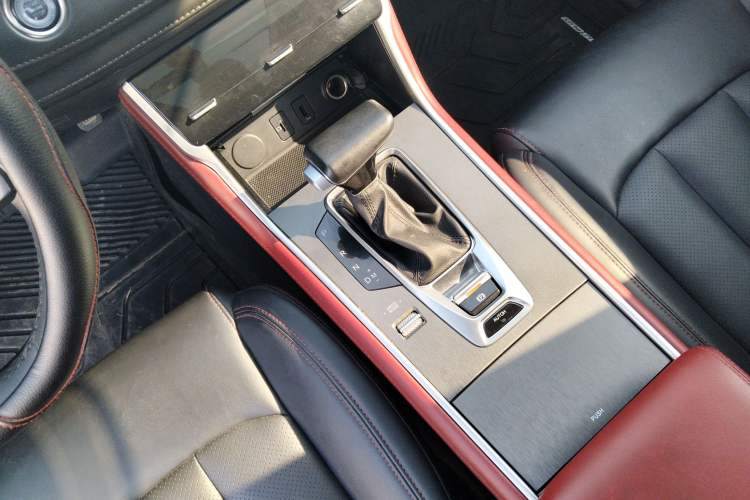 Used Changan CS75 2022 Blue Whale Edition 1.5T DCT Prestige Model
