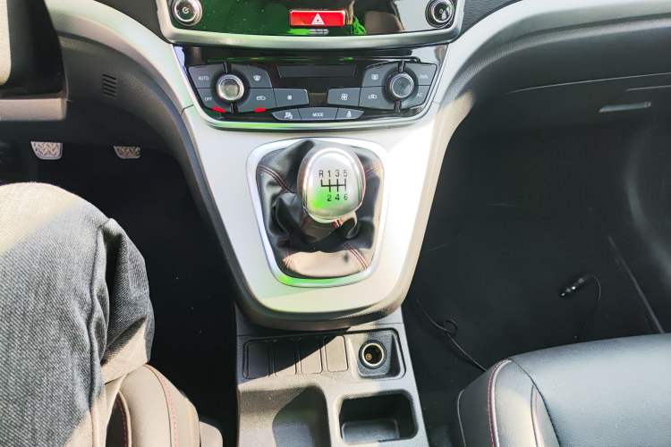 Used Haval M6 2019 1.5T Manual Two-Wheel Drive Elite Version China VI Standard
