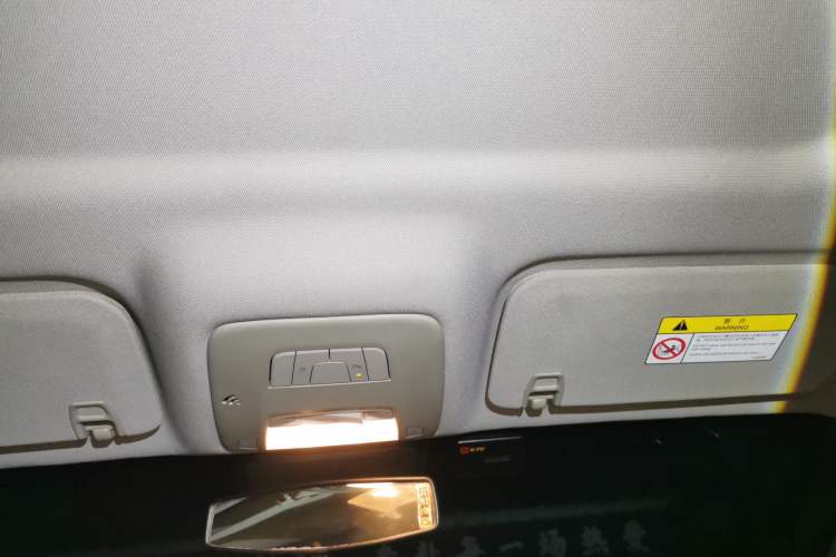 Used Buick GL8 2018 28T Comfort Model China VI Standard
