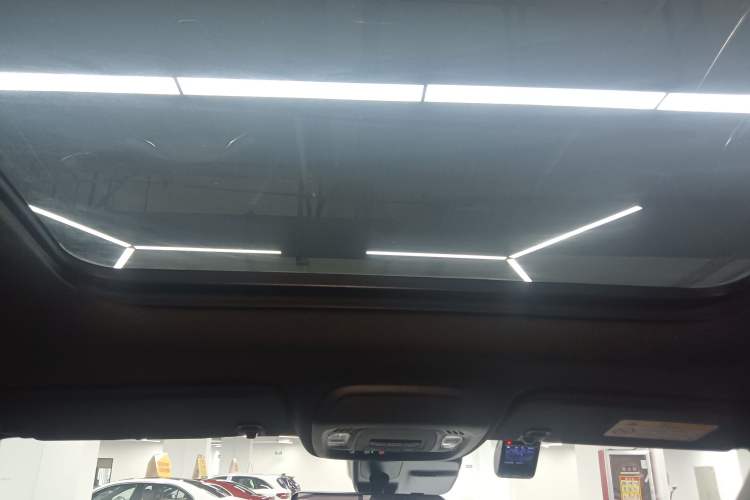 Used Buick Envision 2022 Encore Plus 652T Five-Seat Luxury Model
