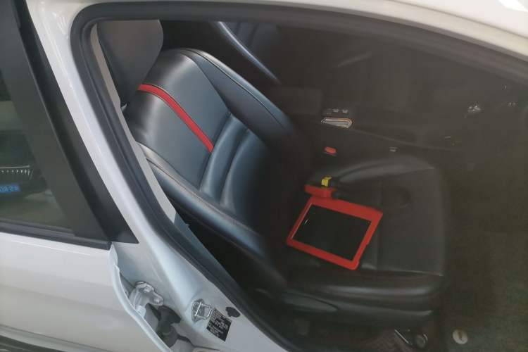 Used Toyota YARiS L 2021 X-Trail 1.5L CVT Luxury Edition
