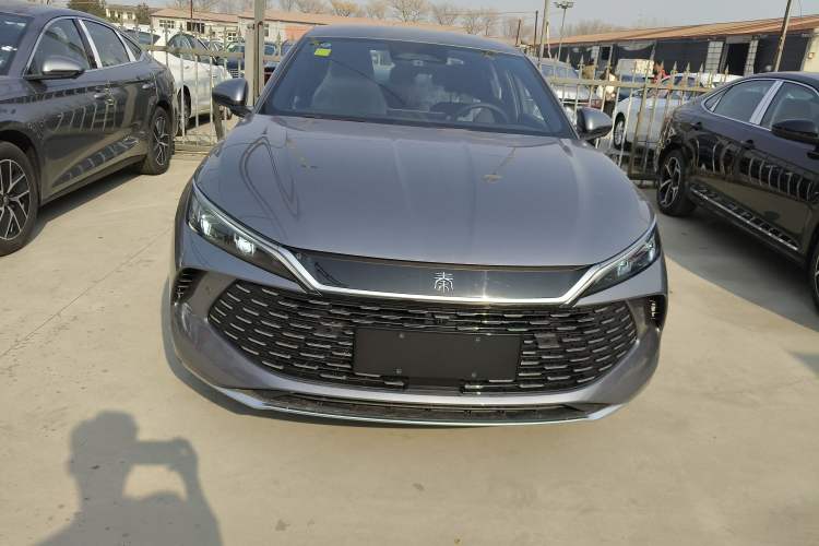 Used BYD Qin L 2025 DM-i Smart Drive 80KM Leading Model