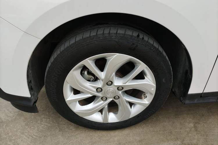 Used Buick Velite 6 2023 430km Range Commuter Version