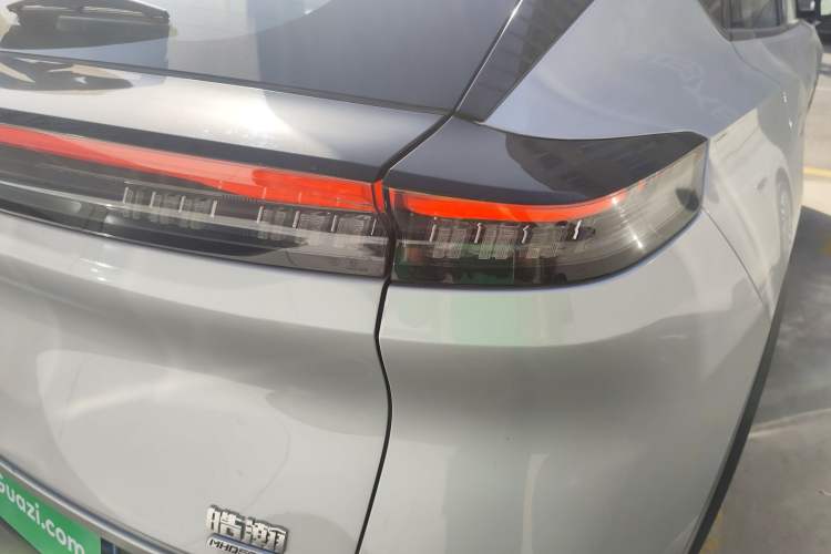 Used Dongfeng Aeolus Mage 2023 DH-i 1.5T Prestige Edition
