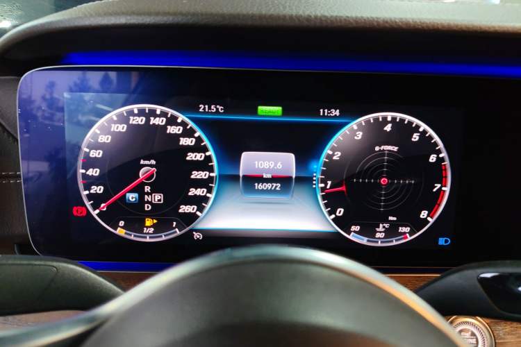 Used Mercedes-Benz E-Class 2020 Facelift E 260 L
