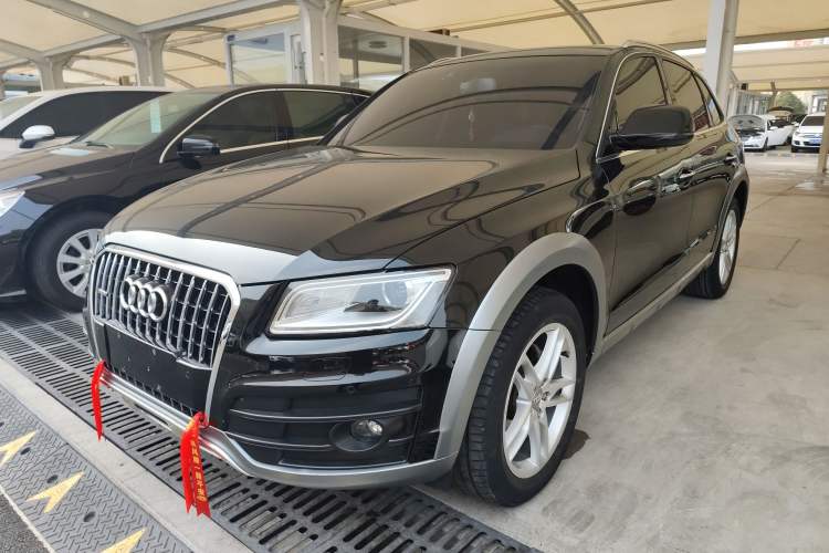 Used Audi Q5 2017 Plus 40 TFSI Technology Model