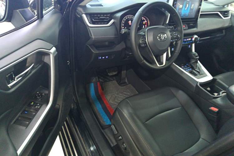 Used Toyota RAV4 2020 2.0L CVT 4x4 Trend Edition
