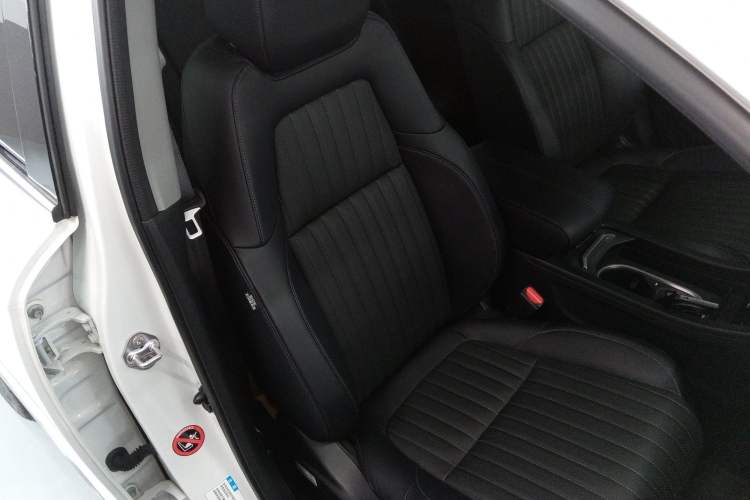 Used Honda Breeze 2021 Rui Hybrid 2.0L 2WD Rui Prestige Edition
