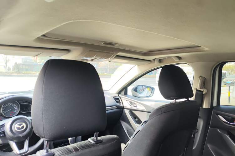 Used Mazda Mazda 3 Axela 2017 Sedan 1.5L Automatic Luxury Model Emission Standard China V
