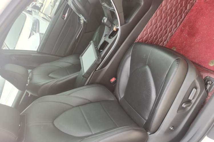 Used Toyota Avalon 2019 2.0L Luxury Edition China VI Standard