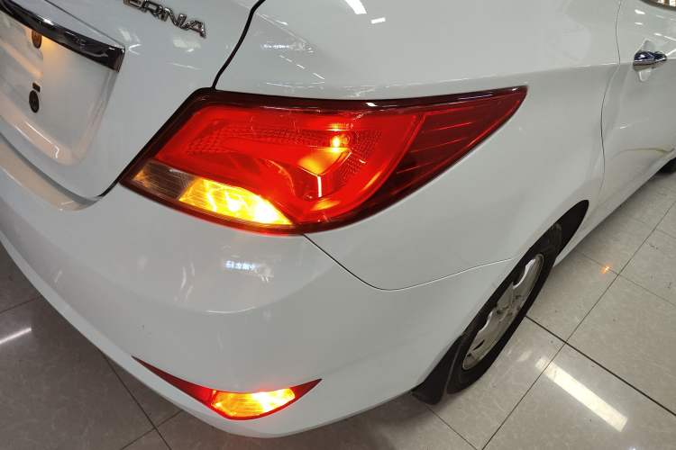 Used Hyundai Verna 2016 1.4L Automatic Leading-Edge GLX
