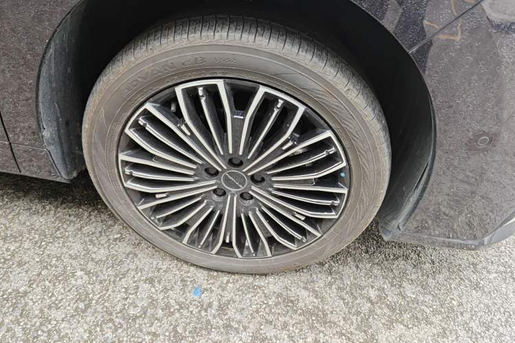 Used FORTHING Xinghai V9 2024 1.5TD 200km Qingyunti Series Flagship Edition
