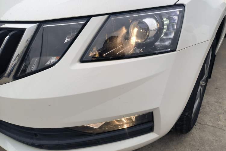 Used Skoda Octavia 2019 1.5L Automatic Comfort Edition
