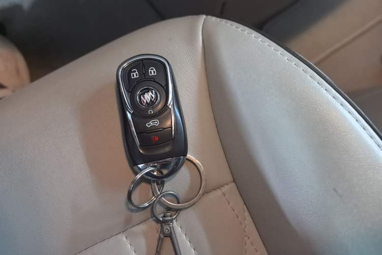 Used Buick GL8 2022 Land Business Class 652T Luxury Model