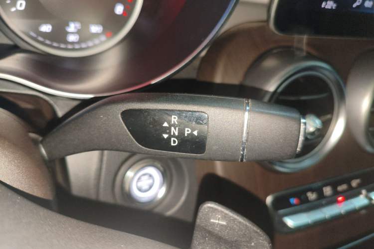 Used Mercedes-Benz GLC 2020 GLC 260 L 4MATIC Dynamic Model