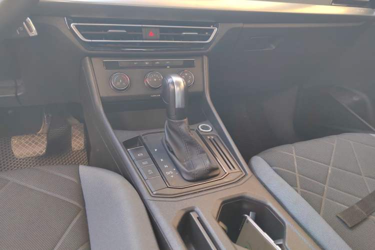 Used Volkswagen Lavida 2023 1.5L Automatic De Yi Edition
