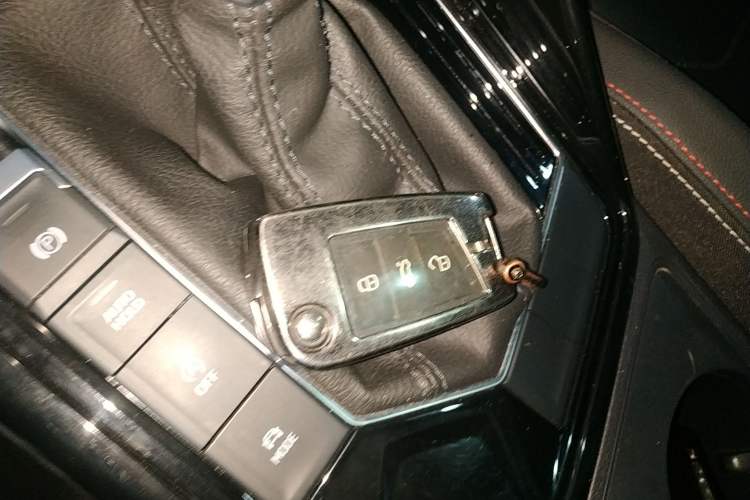 Used Volkswagen Tayron 2022 280TSI Two-Wheel Drive Luxury Smart Connectivity Version
