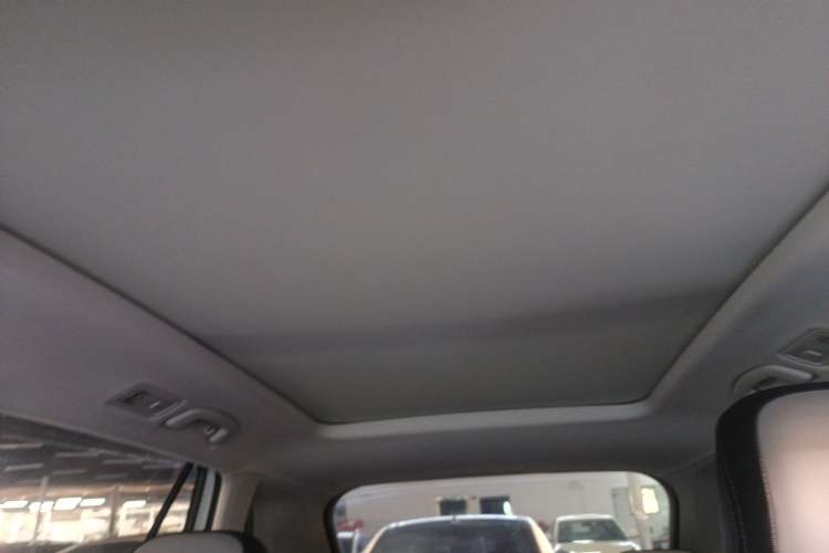 Used Volkswagen Tayron 2024 300TSI Two-Wheel-Drive Luxury Plus Advanced Version
