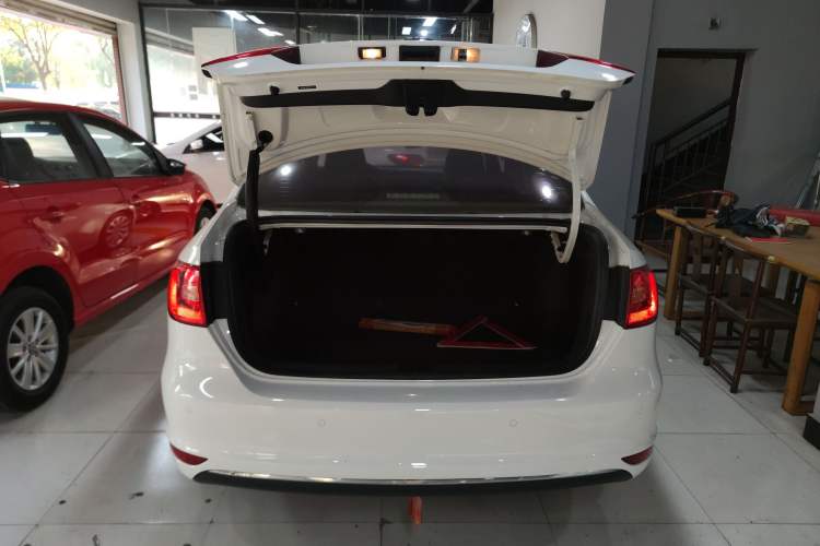 Used Volkswagen Sagitar 2014 Revised Version 1.6L Automatic Comfort Edition
