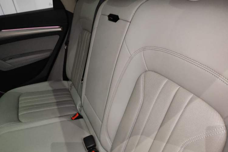 Used Audi Q5L 2022 40T Luxury Elegant Model
