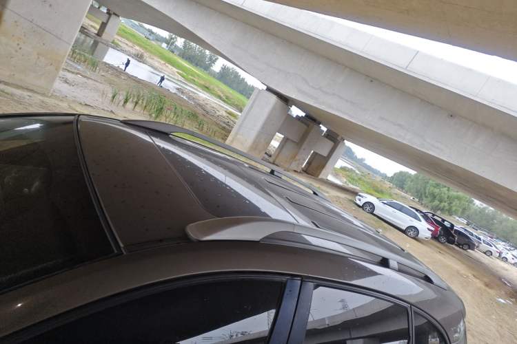 Used Chevrolet Captiva 2017 2.4L 4x4 Flagship Edition 7-Seater
